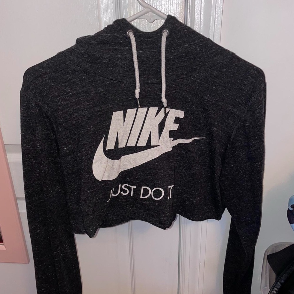 Nike Cropped Hoodie size large
